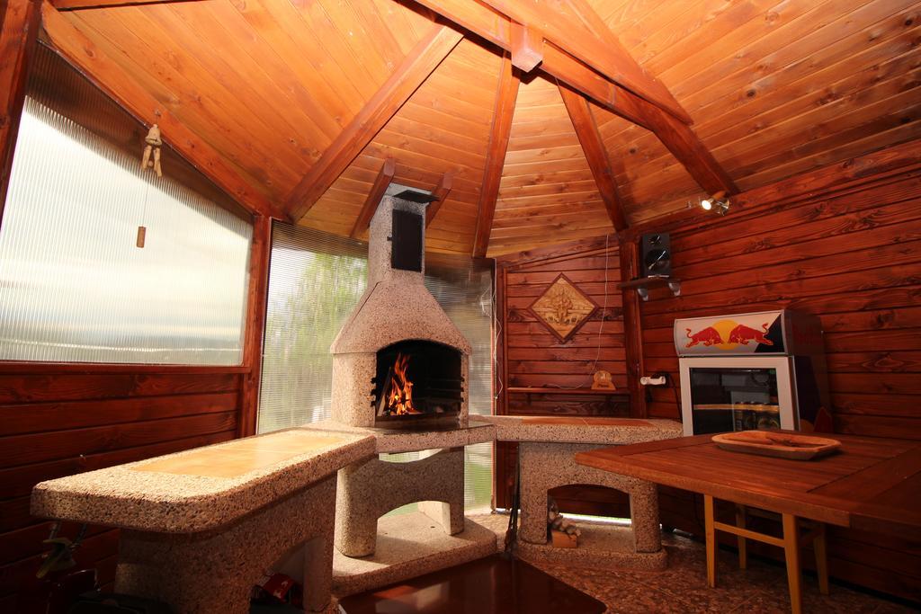 Villa Lienka Bešeňová Exteriör bild