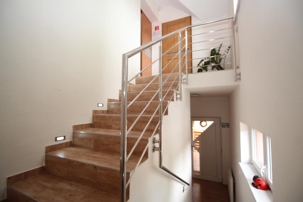 Villa Lienka Bešeňová Exteriör bild