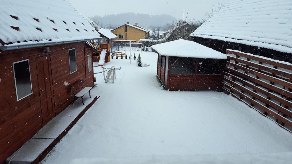 Villa Lienka Bešeňová Exteriör bild